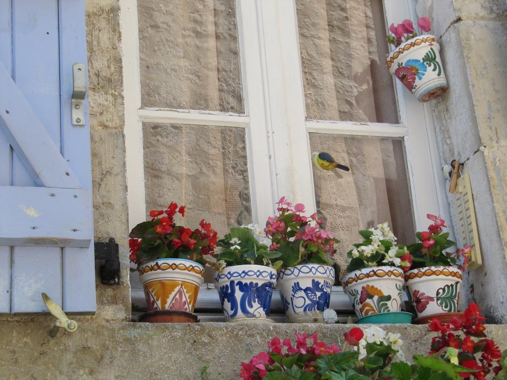 Bed and Breakfast Domaine La Rose Caylus Экстерьер фото