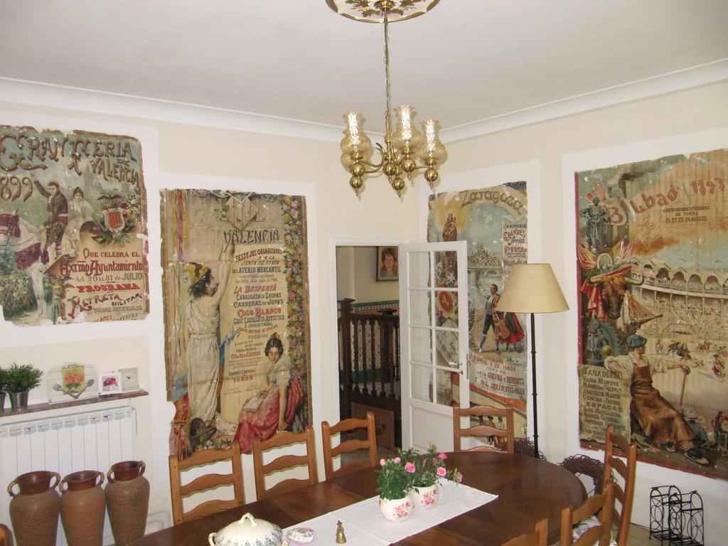 Bed and Breakfast Domaine La Rose Caylus Экстерьер фото