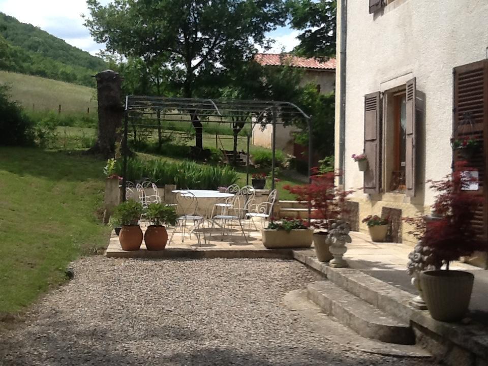 Bed and Breakfast Domaine La Rose Caylus Экстерьер фото