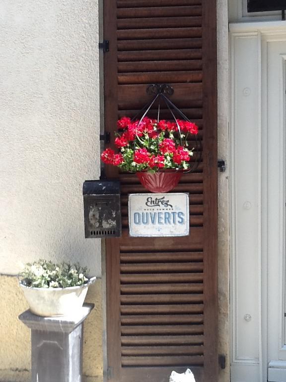 Bed and Breakfast Domaine La Rose Caylus Экстерьер фото